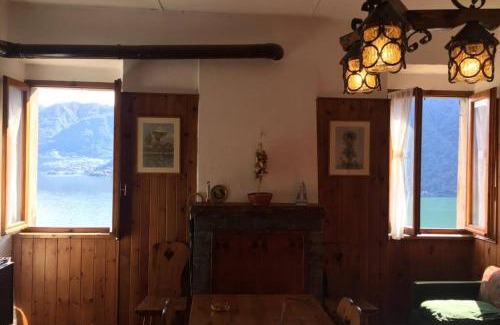 Albogasio House | Nel set di piccolo mondo antico Villa Viola