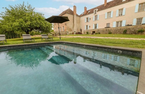 Villecerf House | Nelson House