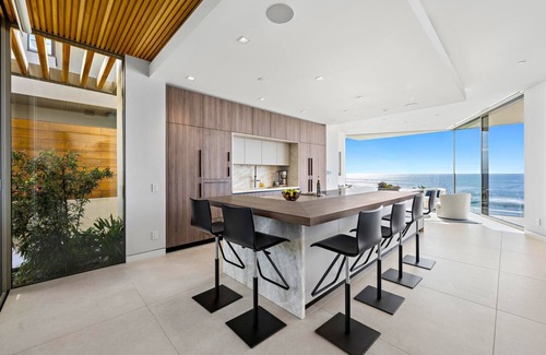 Beach Barber Tract House | Neptune’s Jewel Oceanfront w/Pool & Spa