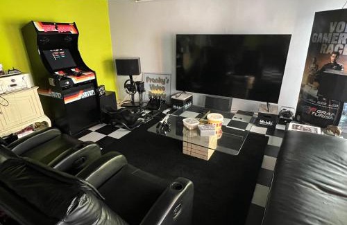 Dorstfelder Brucke Apartment | Nerd Heaven EM Haus