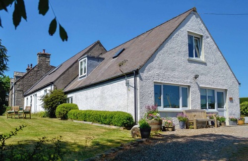 Kirkcudbright Cottage | Nestled on a former drover’s road this delightful cottage for 4 has glorious countryside views.