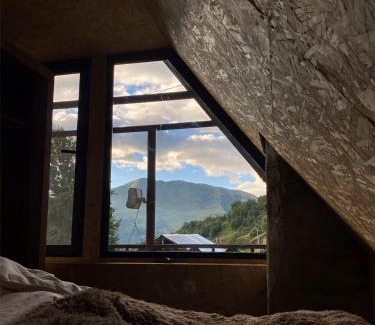 Roshka House | nest house kmosti ბუდე სახლი ქმოსტი