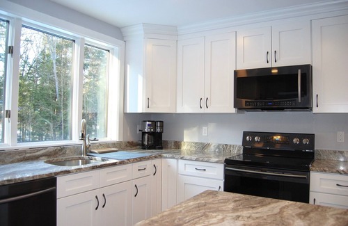 West Alton House | Nestled between the Lake & Gunstock.