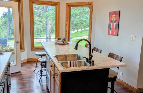 Sturgis House | Nestled in the beautiful Black Hills of South Dakota