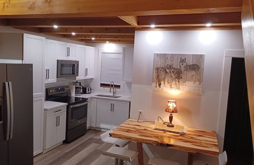 Armstrong Cabin | Nestled in the Countryside for your Perfect, Quiet Family Vacation.