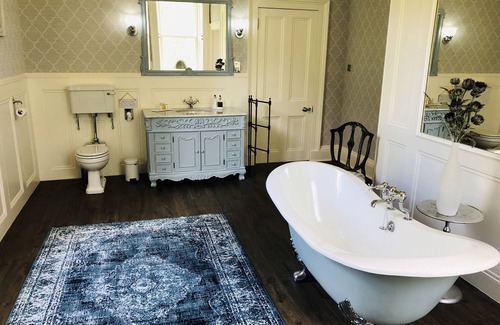 Turriff Bed & Breakfast | Netherdale House and Coach House