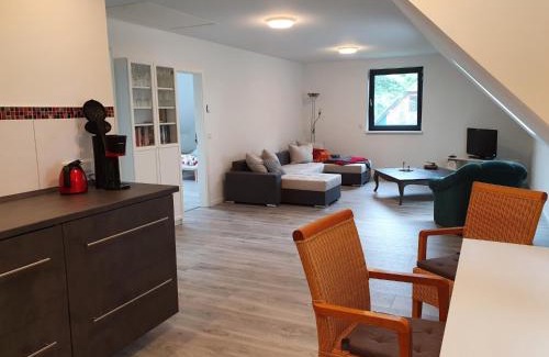 Plaaz Apartment | NEU! Ferienwohnung Walnusstraum
