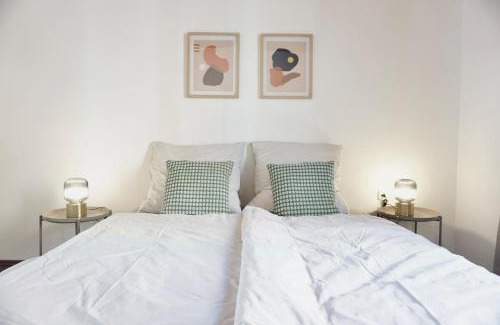 Pellenz Apartment | NEU zentrale Wohnung Netflix Balkon 4 Gäste