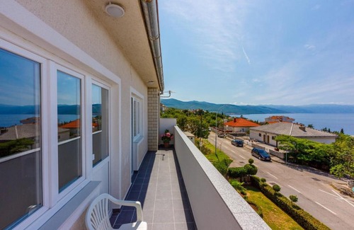 Novi Vinodolski Apartment | NEVENKA