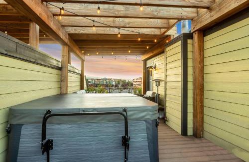 Kimball Junction House | Nevis 15 at Newpark Center