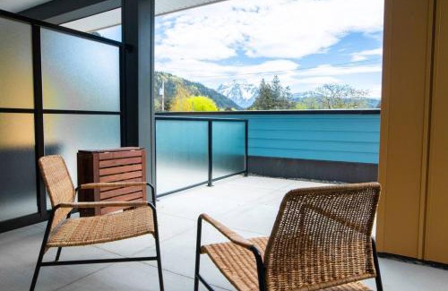 Harrison Hot Springs House | New 1 Bed Condo with Mtn Views