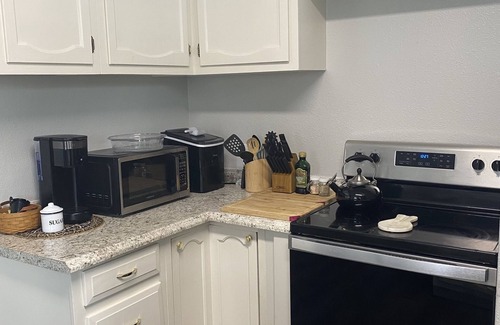 Grand Junction House | NEW 1 Block to Main St. Downtown - 3 bedroom, 2 bath