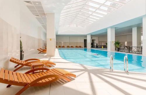 Skopje Region Apartment | New 1BR SkyCity Apartment in Skopje - Free Parking