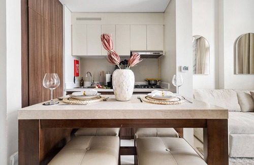 Downtown Dubai Apartment | New 1BR with Burj Khalifa Views Near Dubai Mall