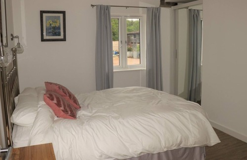 Farley Cottage | New 2 bed detached Cottage near Salisbury set in the country side