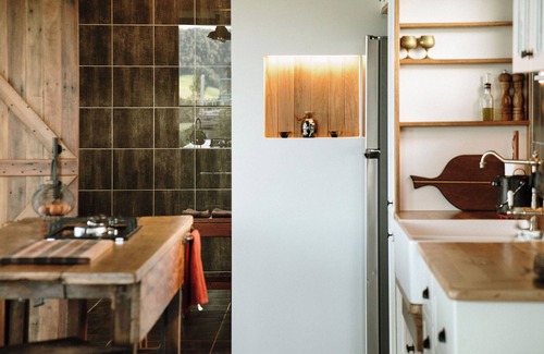 Dorrigo Mountain House | New 2 bedroom off-grid eco cottage 1 minute from Dorrigo National Park
