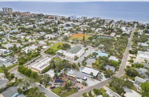 Indian Rocks Beach House | New! 2 Blocks To The Beach 1 Bed, 1 Bath - Pets Ok