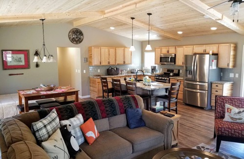 Rapid City House | NEW 2017 cottage on private, secluded 10 wooded acres 2 mi. from TORCH LAKE