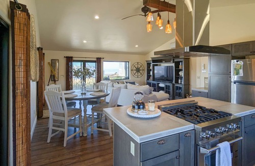 Bandon House | New 2025 "The Salty Sand Dollar"- Amazing Ocean Views & Beach Access