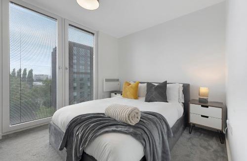 Old Trafford Apartment | New 2BR in Kinetic, Talbot Road