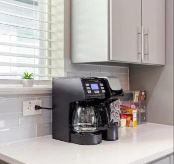 Northside Apartment | NEW, 3 Bedrooom Townhome In Downtown Houston Near Stadiums and Med Center