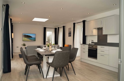 Navestock House | NEW 3BD Home in Historical Crown Farm
