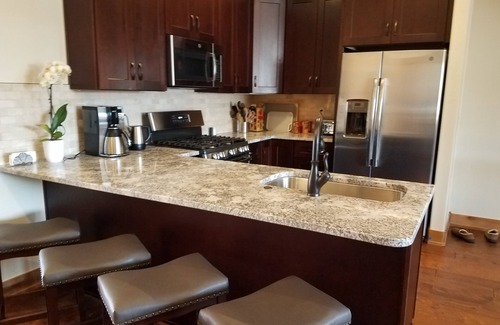 Keystone House | New 3BR/3BA & Loft, Private Hot Tub, Heated Pool, Views, Walk/Bus to River Run