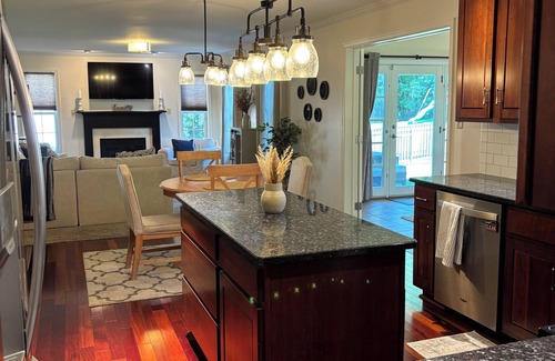 Port Matilda House | New 4-bedroom house in Port Matilda, WiFi, AC, close to town & Beaver stadium