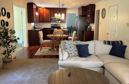 Port Matilda House | New 4-bedroom house in Port Matilda, WiFi, AC, close to town & Beaver stadium