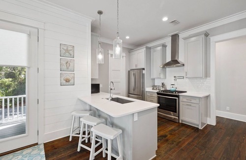 Greenway Park House | NEW! 4 BR with en-suite baths, Pool, Bikes, Gated Community, close to shopping & beach