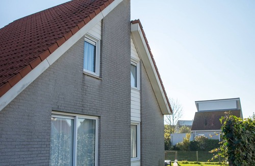Scharendijke House | NEW: 400m² garden, sauna, Zeeland (Renesse), sea, North Sea dog WiFi