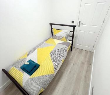 Addiscombe House | NEW 5-bedroom house in Croydon South London