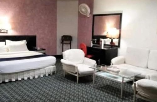 Lahore Hotel | New Al-Safina Hotel
