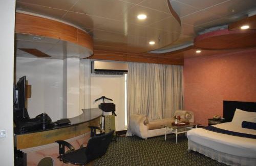 Lahore Hotel | New Al-Safina Hotel