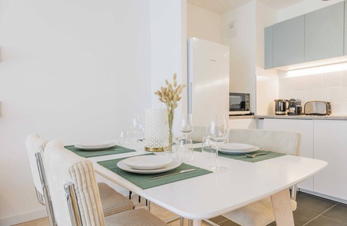 Les Puces de Saint-Ouen Apartment | New apartment - 2BR/5P - Puces de Saint-Ouen