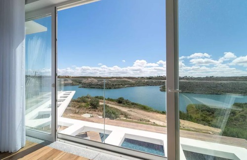 Aljezur House | New! Arrifana Lake House