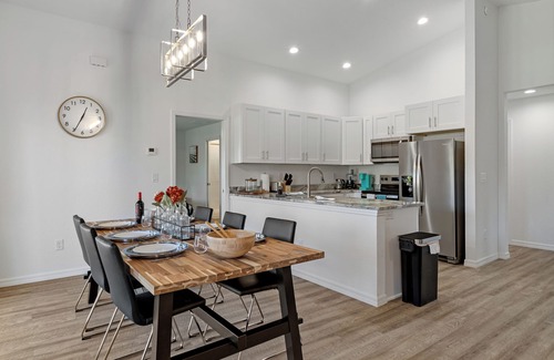 Homosassa Villa | New, August 2024! Beautiful porch, view of Marina