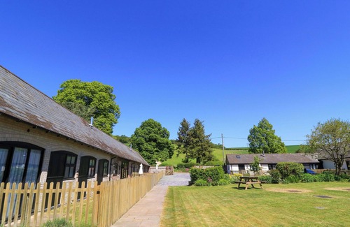Blandford Forum Cottage | New Barn