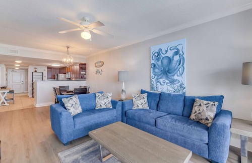 Fort Walton Beach Condo | *NEW* Beachfront Bliss|Sleeps 8|2 Pools|Lazy River