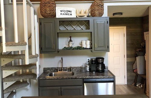 Silvercreek Condo | NEW! Beautifully remodeled Retreat w/pools Rocky Mountain National Park