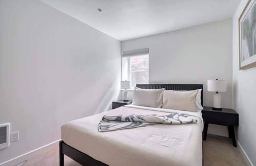 King House | New Build 4BR Sleeps 10 Great Location