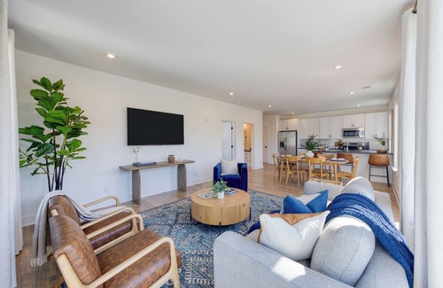 Nashville House | New Build Near Midtown, Germantown & Downtown Nashville Dining | The Heights
