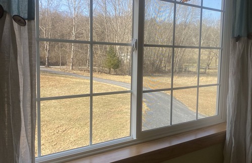 Elliottsburg House | New build OWL HOUSE, quiet, near trails, stargazing!