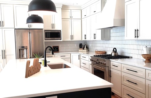 Bellaire House | NEW BUILT - TORCH LAKE - Sunsets Galore