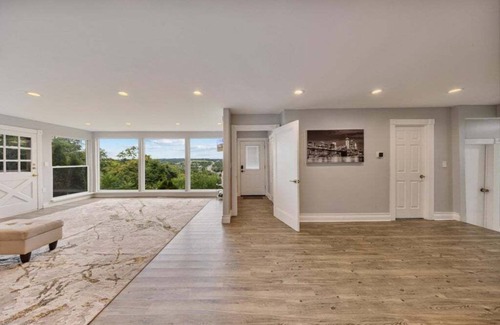 Suffern House | NEW! CASA MATTIA - StayShores