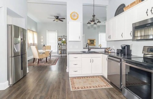 Lewisville House | New Castle IN Hotel Alternative: 3BR House Free Parking, early check-in and wifi