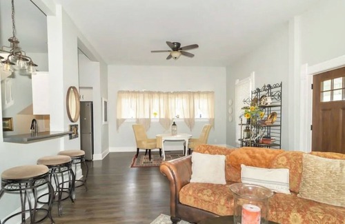 Lewisville House | New Castle IN Hotel Alternative: 3BR House Free Parking, early check-in and wifi