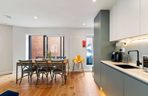 South Richmond House | New Central 3 Bedroom House