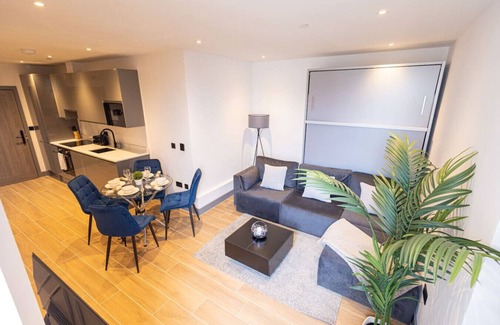 West Finchley Apartment | New Central London 2 Bed, 2 Bath