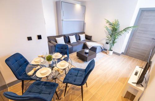 West Finchley Apartment | New Central London 2 Bed, 2 Bath